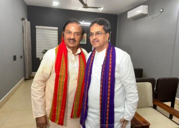 CM meets Dr. Mahesh Sharma, discusses organizational matters
