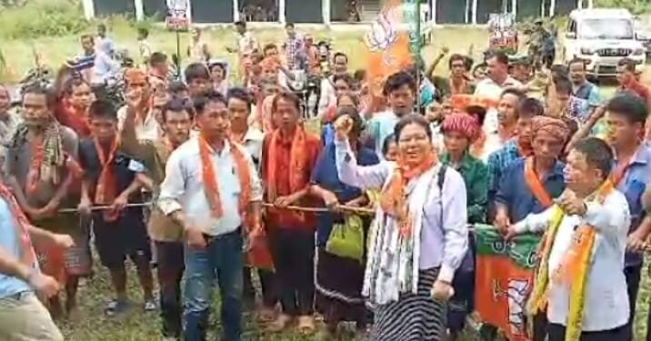 Tussle Between BJP & Motha in Ampi.