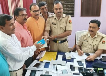 25 stolen mobiles recovered
