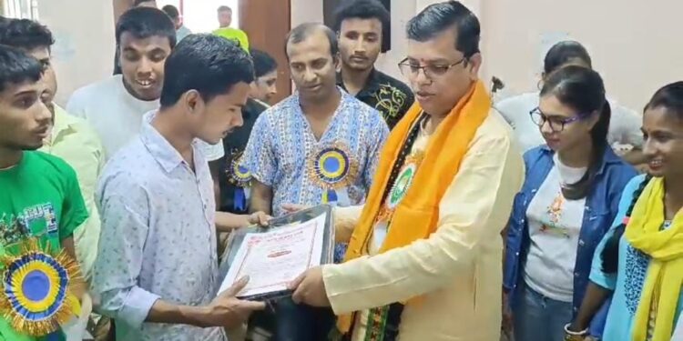 The minister criticized the previous government