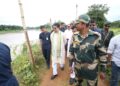 Chief Minister visits Chandipur-Srirampur border area