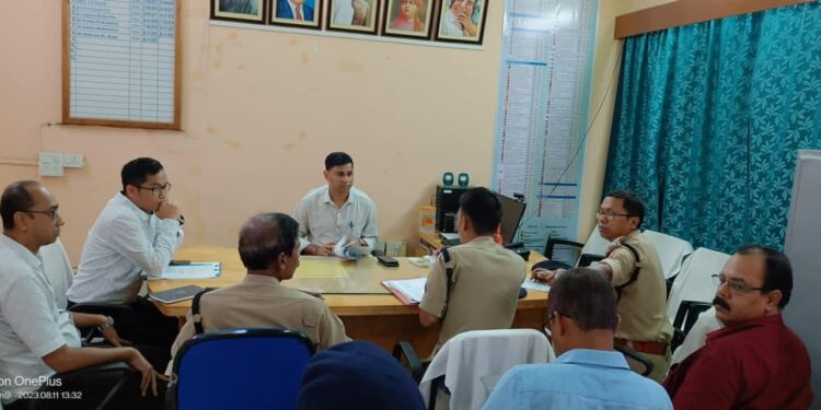 Minister Sudhanshu Das held a meeting with police officers