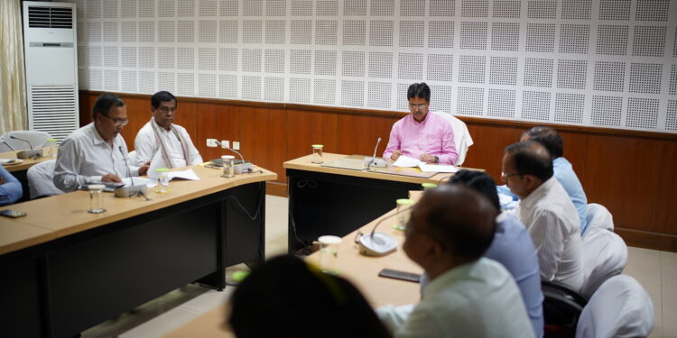 Dengue: Chief Minister Chairs High-Level Review Meeting