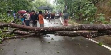 Due To Heavy Rain Udai Pur-Amar Pur Road Blocked.     