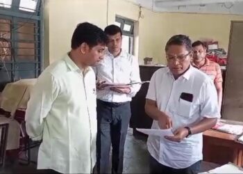 Sudhangshu’s surprise visit in fishery dept