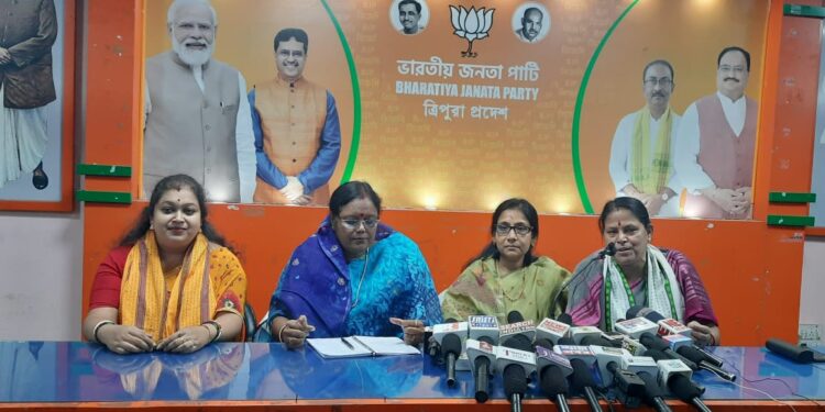 Pradesh Mahila Morcha and Pradesh BJP wishes for the Women’s Reservation Bill