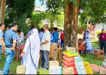 PHILANTHROPIST TEST DISTRIBUTED FOOD ITEMS. 