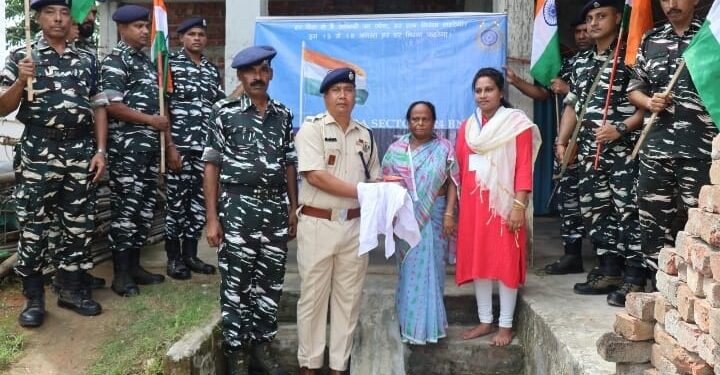 124 Bn CRPF Officials Collected Mitti From Martyers’ Home