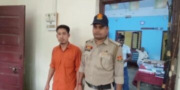 Youth arrested with pistol and bullets