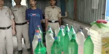 Police Arrested A Man With 50 Litres  Illegal Wine .