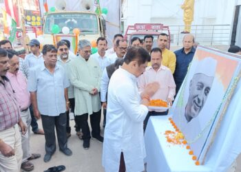 Union Minister attend flag off ceremony of Tripura Stands with Manipur Mission