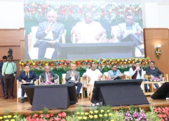 Locals should raise anti-patriotic slogans against those involved in drug smuggling along India-Bangladesh border: Governor