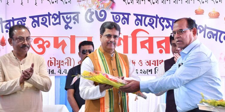 Government is trying to develop literature and culture of students: Chief Minister