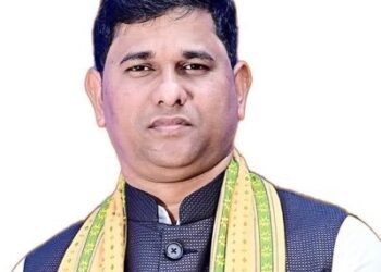 Minister Sudhanshu Das angry for negligence