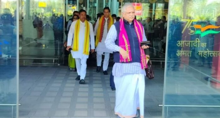 BL Santosh and other leaders arrives the state