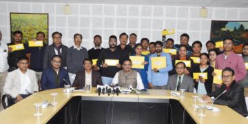 The Finance Minister distributes appointment letter to 19 LDC posts