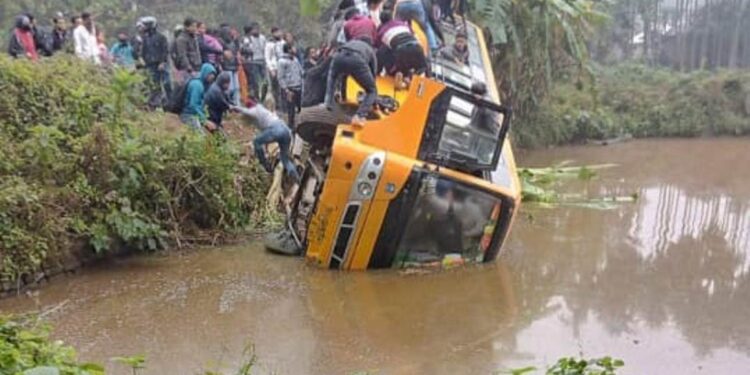 Road accident: NIT bus lost control
