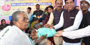 Businessmen of different markets of the state are constantly devoting themselves to social service work: Rajib