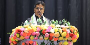 No compromise with quality health care in state: CM