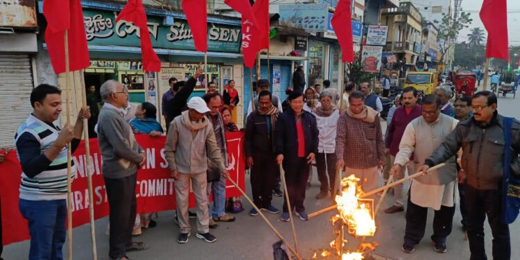 All India Kishan Sabha stages protest against the interim budget presented by Union FM
