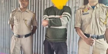 Debdaru Police Officials Nabbed 3  Gamblers.         