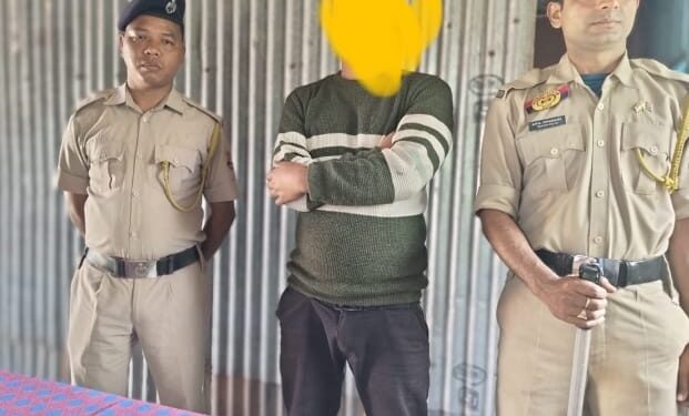 Debdaru Police Officials Nabbed 3  Gamblers.