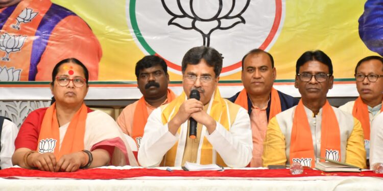 CM’s visionary schemes garner overwhelming support in Malda visit