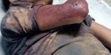 Bangladeshi  smuggler died  in BSF firing