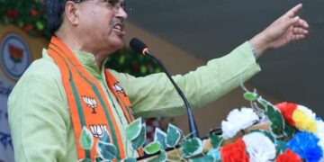CM criticizes CPIM, Congress for ruling state by creating problems  