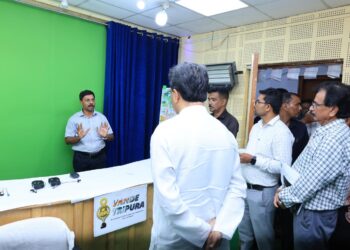 Chief Minister Advocates for Education Improvements