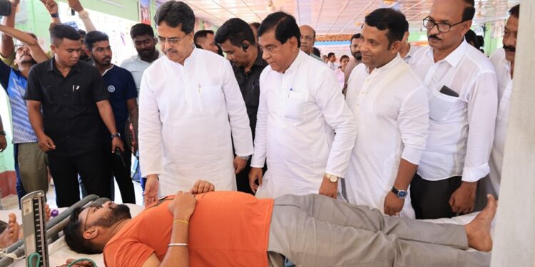 CM urges to maintain balance between blood supply, donation