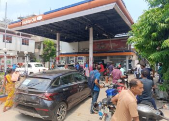 Petrol Crisis Grips State Amid Long Queues at Pumps