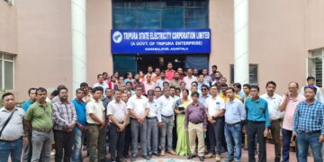 Engineers Forum Protests Attack on Electricity Department Manager in Court Premises