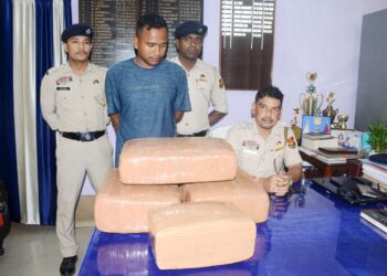 Police Raid Uncovers 36 kg of Dry Cannabis in Krishnanagar