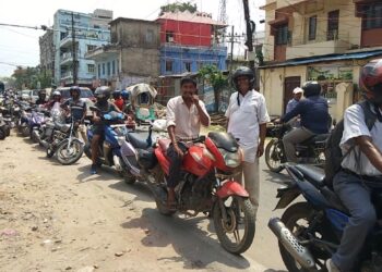 State faces severe  petrol and diesel crisis