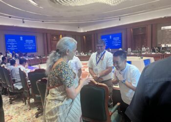 CM Highlights Key Concerns at Pre-Budget Meeting with Finance Minister