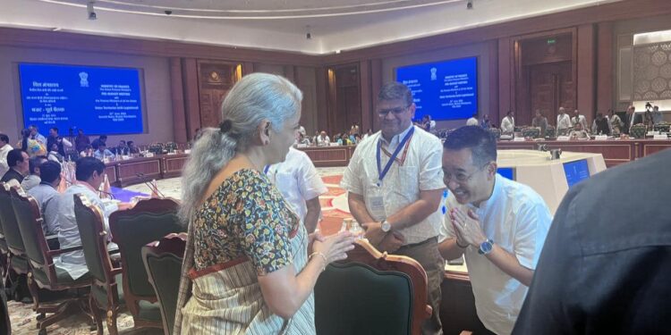 CM Highlights Key Concerns at Pre-Budget Meeting with Finance Minister