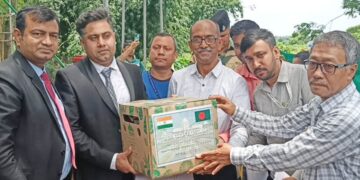 Tripura’s Queen Pineapple Sent as Greeting Gift to Bangladesh Prime Minister