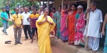 MLA Supports Family of Road Accident Victim