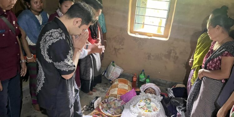 Pradyot paid tribute to Parameshwar Riang killed in Gandachara