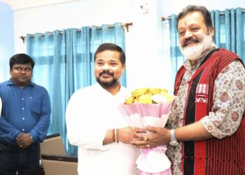 Government Officials Discuss Strategies to Enhance Tourist Centers