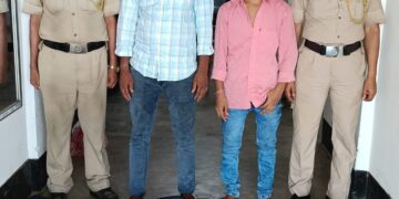 Two drug peddlers  apprehended