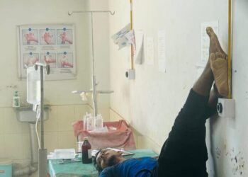 love affair: Youth and girl found dead