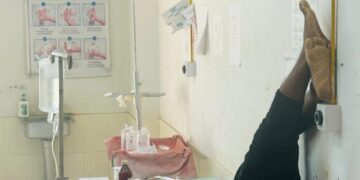 love affair: Youth and girl found dead