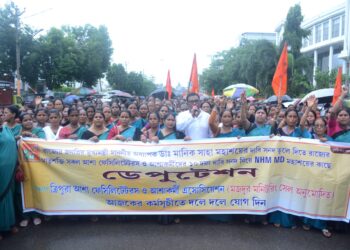 ASHA Workers Submit Deputation to NHM Mission Director