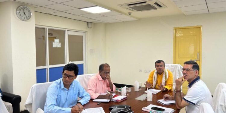 Power Minister Reviews Electricity Situation in Sub-divisions Taken Over from Fedco