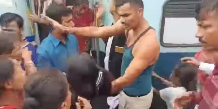 Ticket Collector Assaulted by Banana Traders on Train