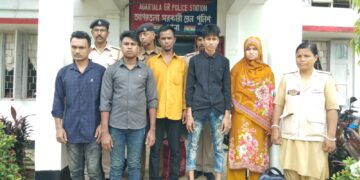 Four Rohingyas and one Bangladeshi national detain