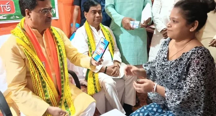 BJP witnessing massive public response in membership drive: CM