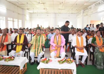 Chief Minister listen Mann Ki Baat